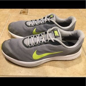 Nike Run All Day Shoes 898464-012 Men's US 13 Wolf Grey / Volt Green